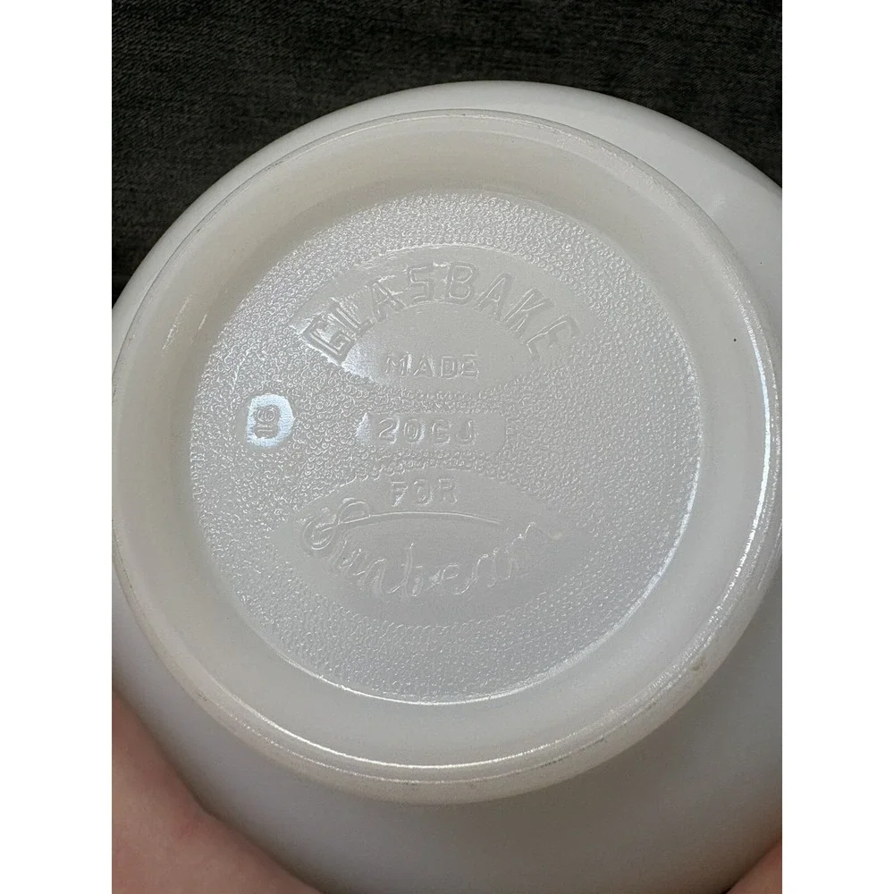 Vintage‎ Glasbake Made For Sunbeam #16, 20CJ Medium Milk Glass Mixing Bowl